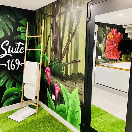 Suite169 Апартаменти *